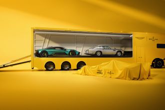 10 Breitling Aston-Martin Aston-Martin-Aramco-Formula-One-Team Reveal RGB