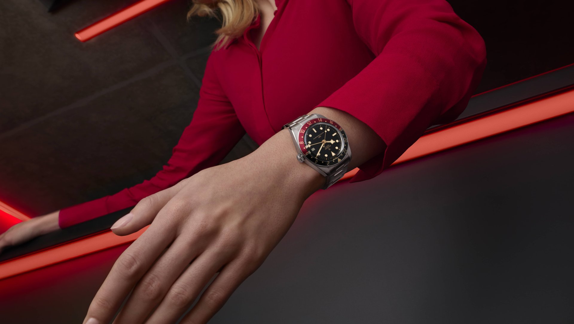 T24_PRO_M7939G1A0NRU-0001_98